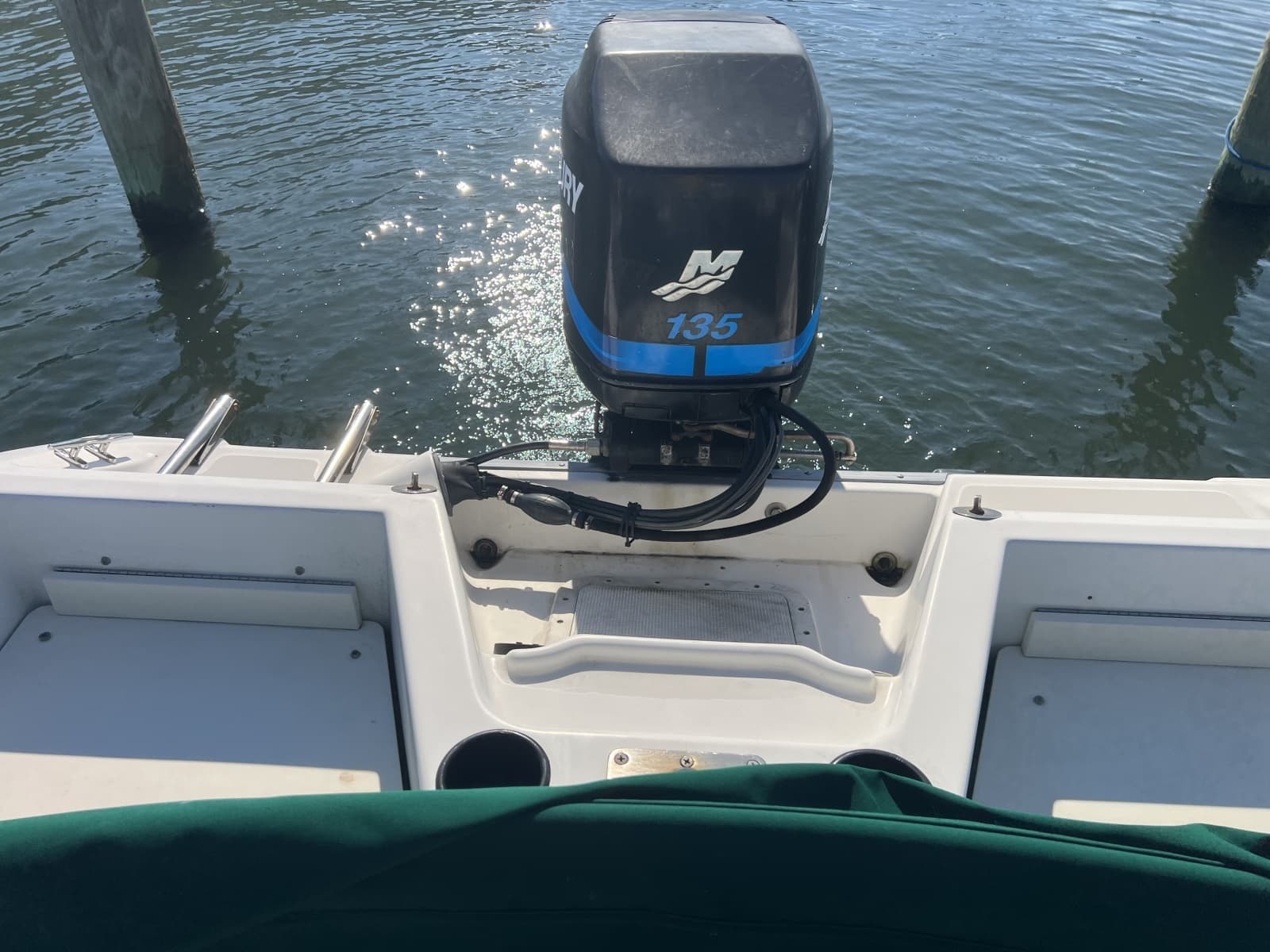 2000 Boston Whaler 18 Ventura Bowrider