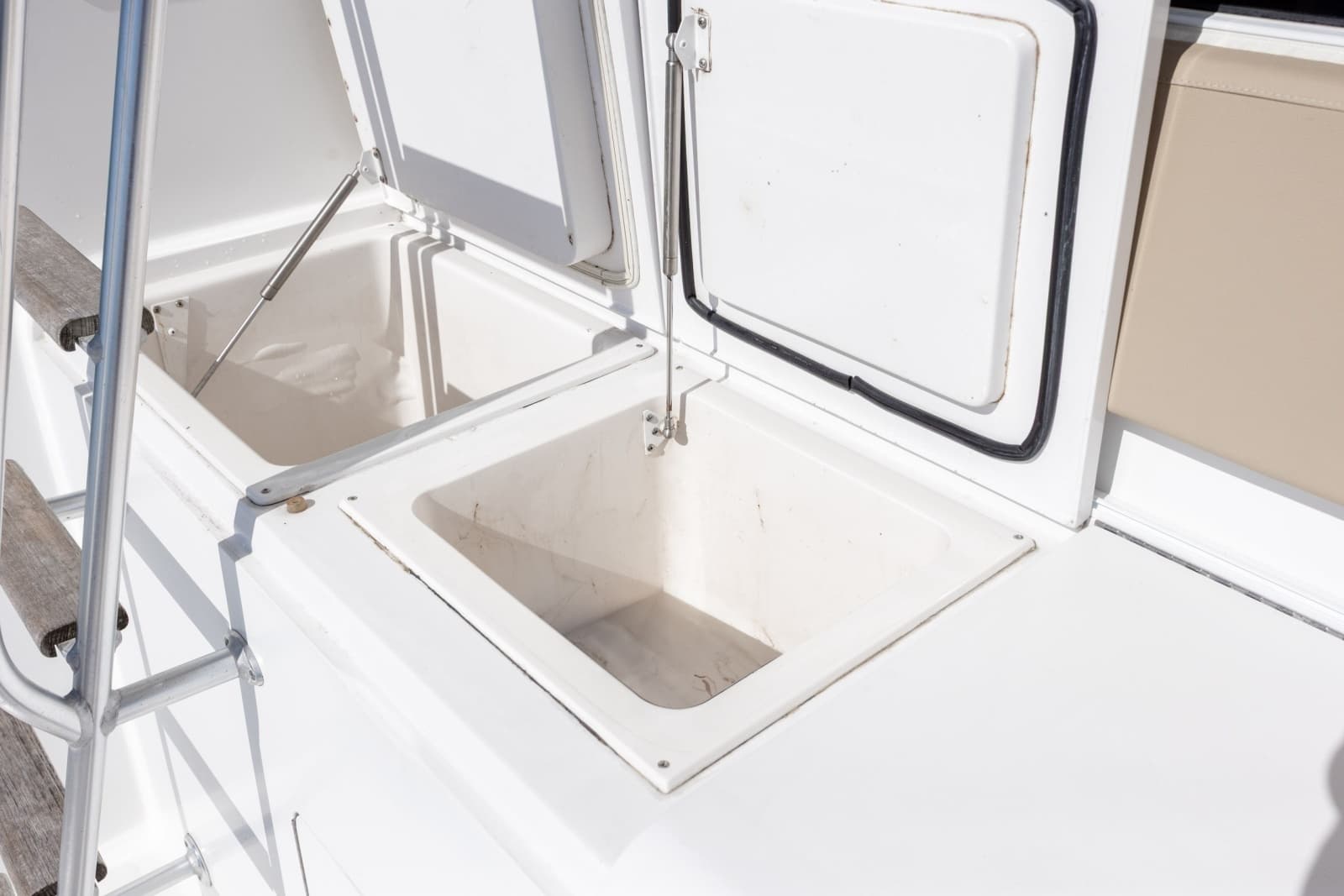 2000 Viking 55 Convertible