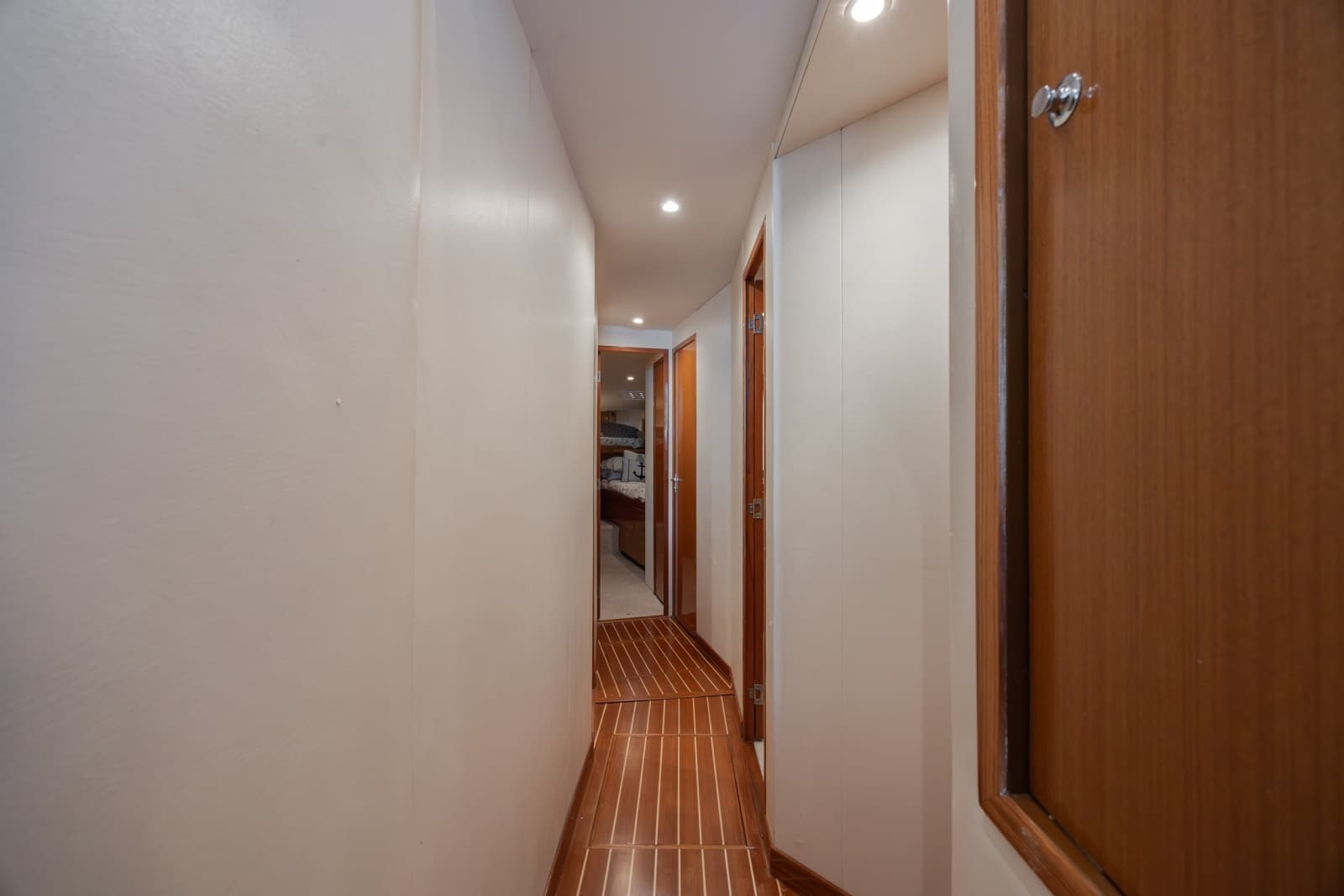 2000 Viking 55 Convertible