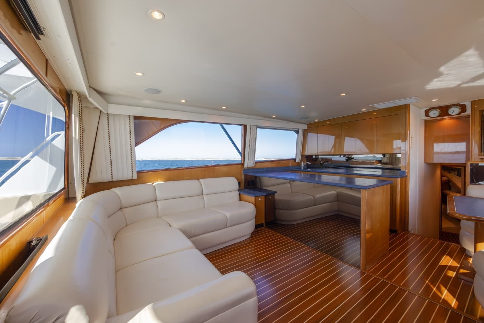 2000 Viking 55 Convertible