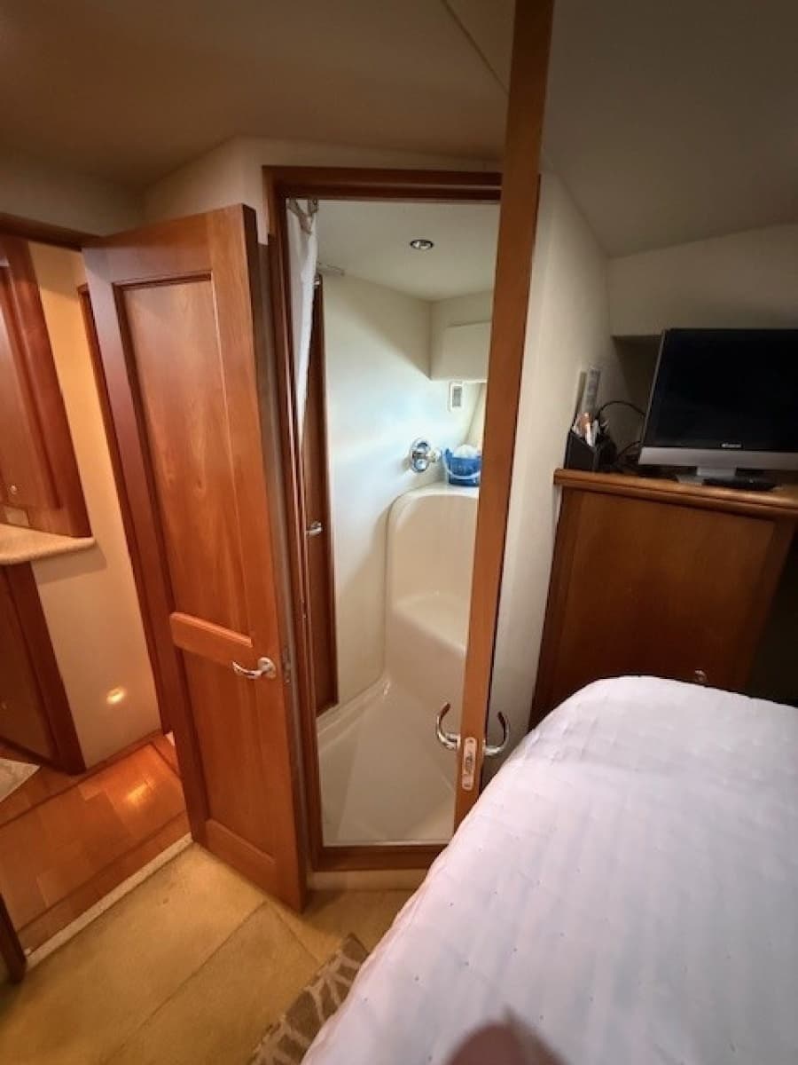 2001 Silverton 42 Convertible