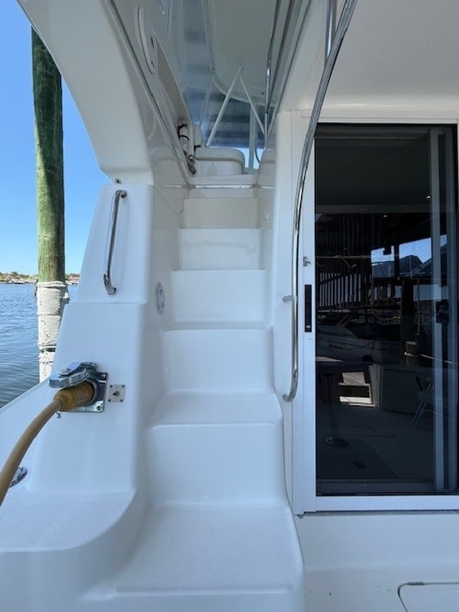 2001 Silverton 42 Convertible