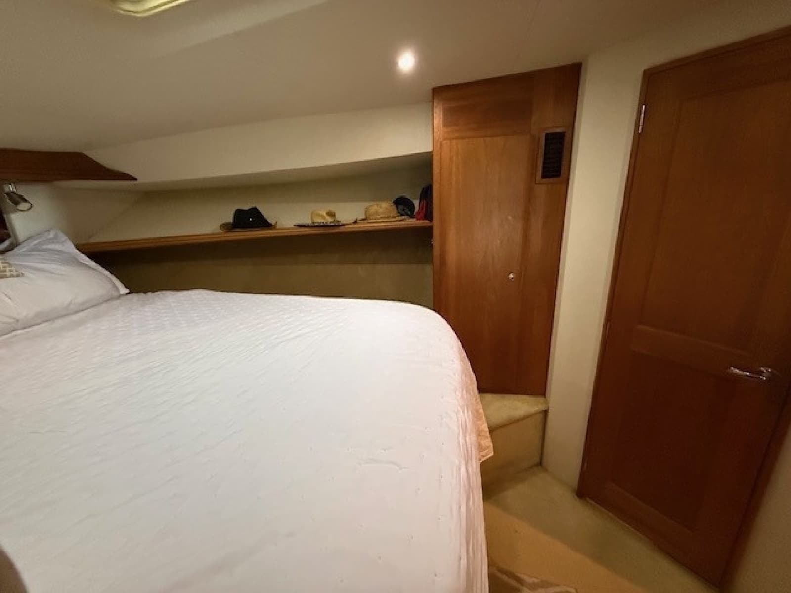 2001 Silverton 42 Convertible