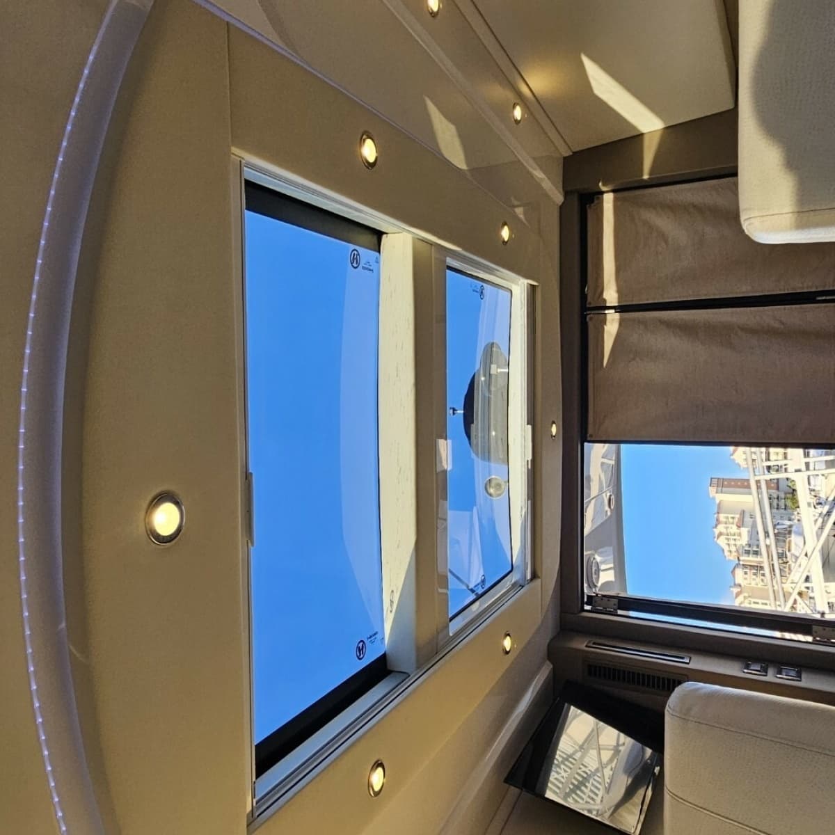 2020 Carver C37  Coupe