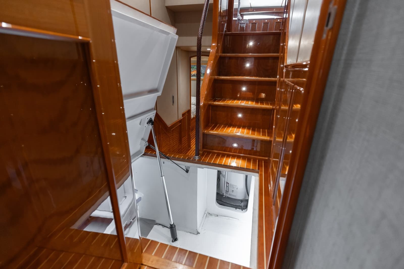 2016 Viking Skybridge