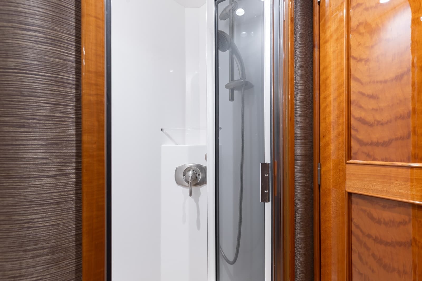 2016 Viking Skybridge