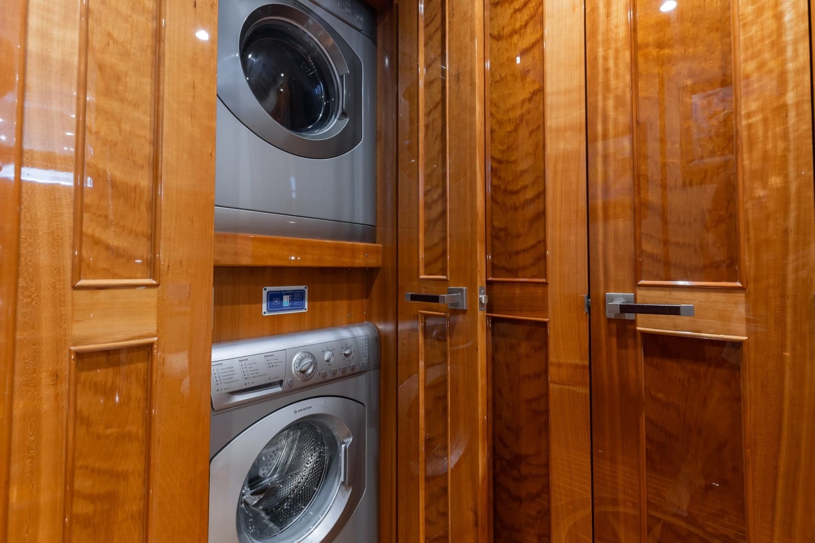 2016 Viking Skybridge