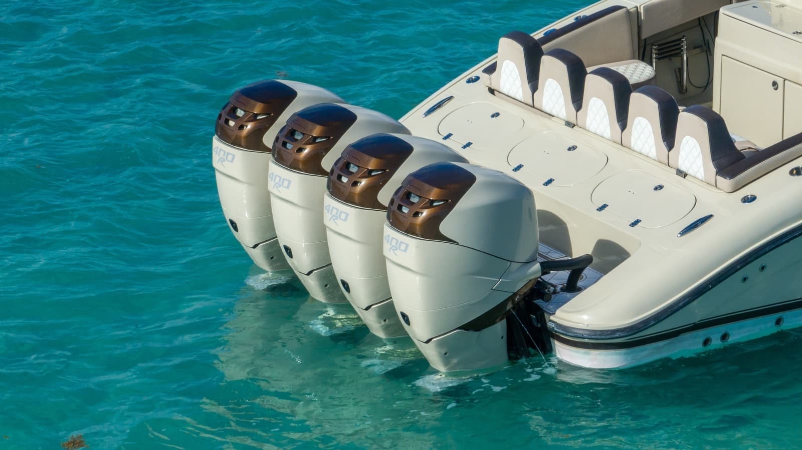 2019 Midnight Express 