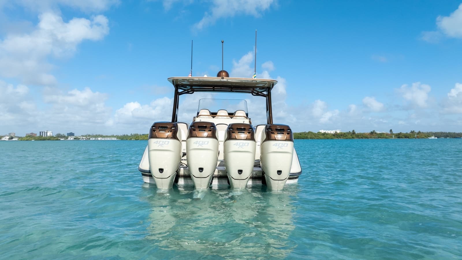 2019 Midnight Express 