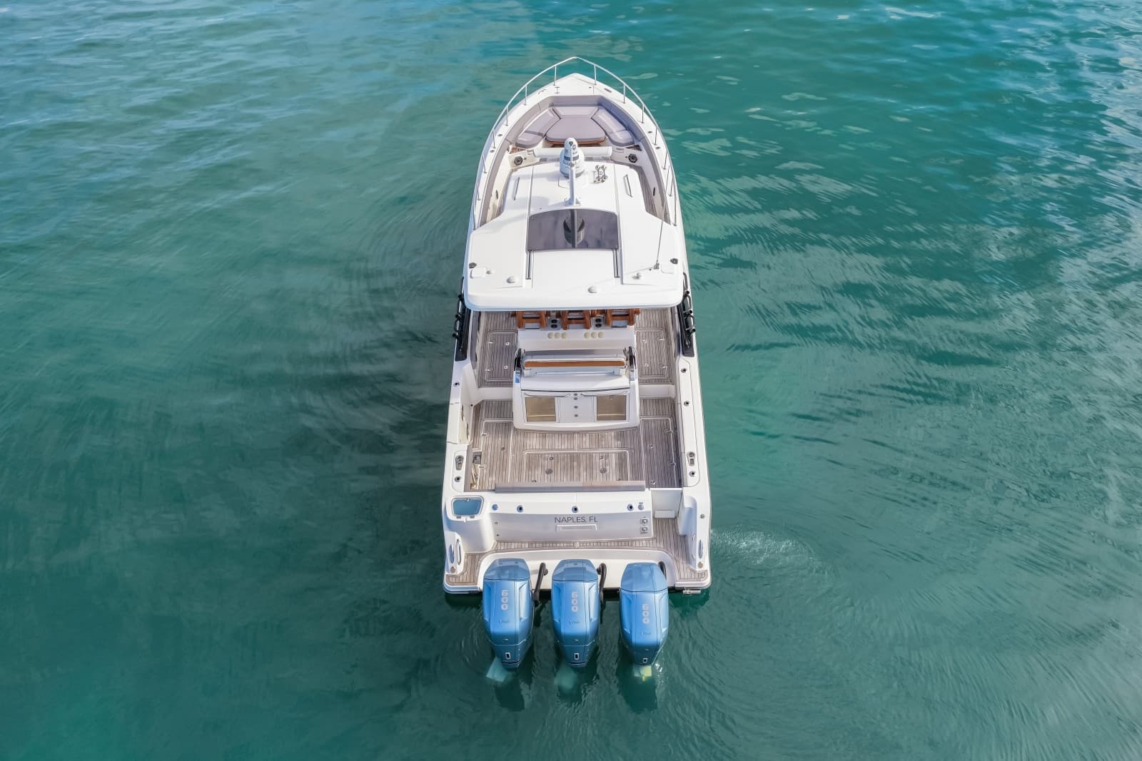 2023 Boston Whaler 