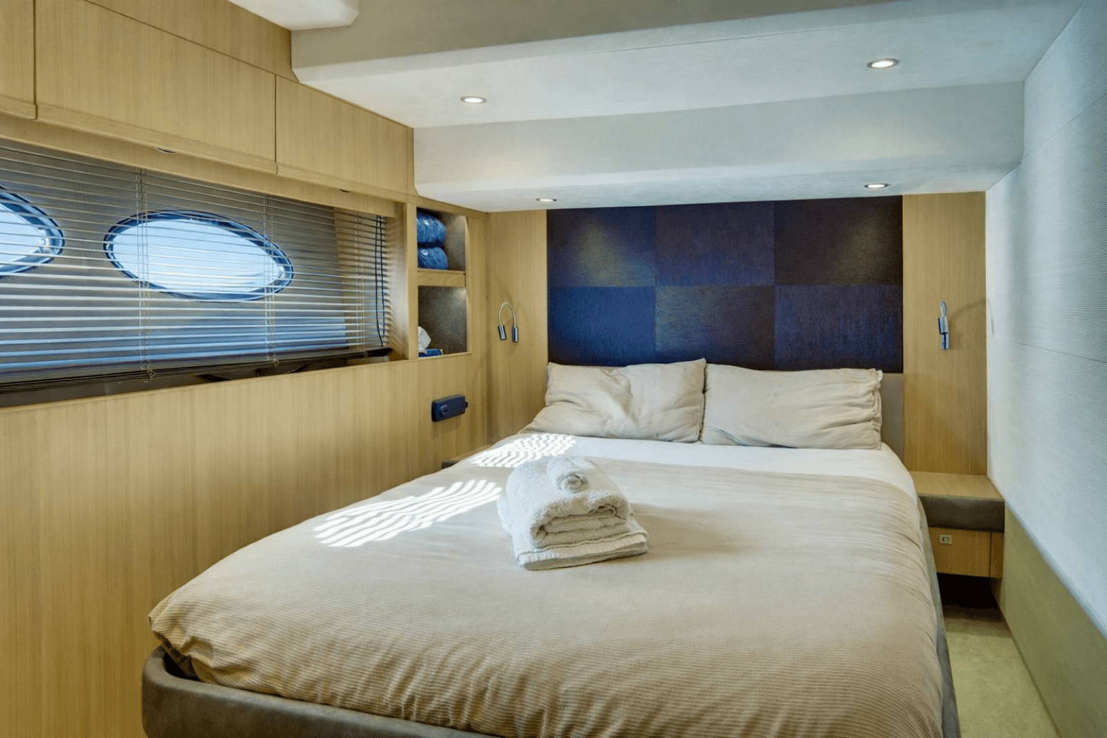 2014 Princess Yachts 