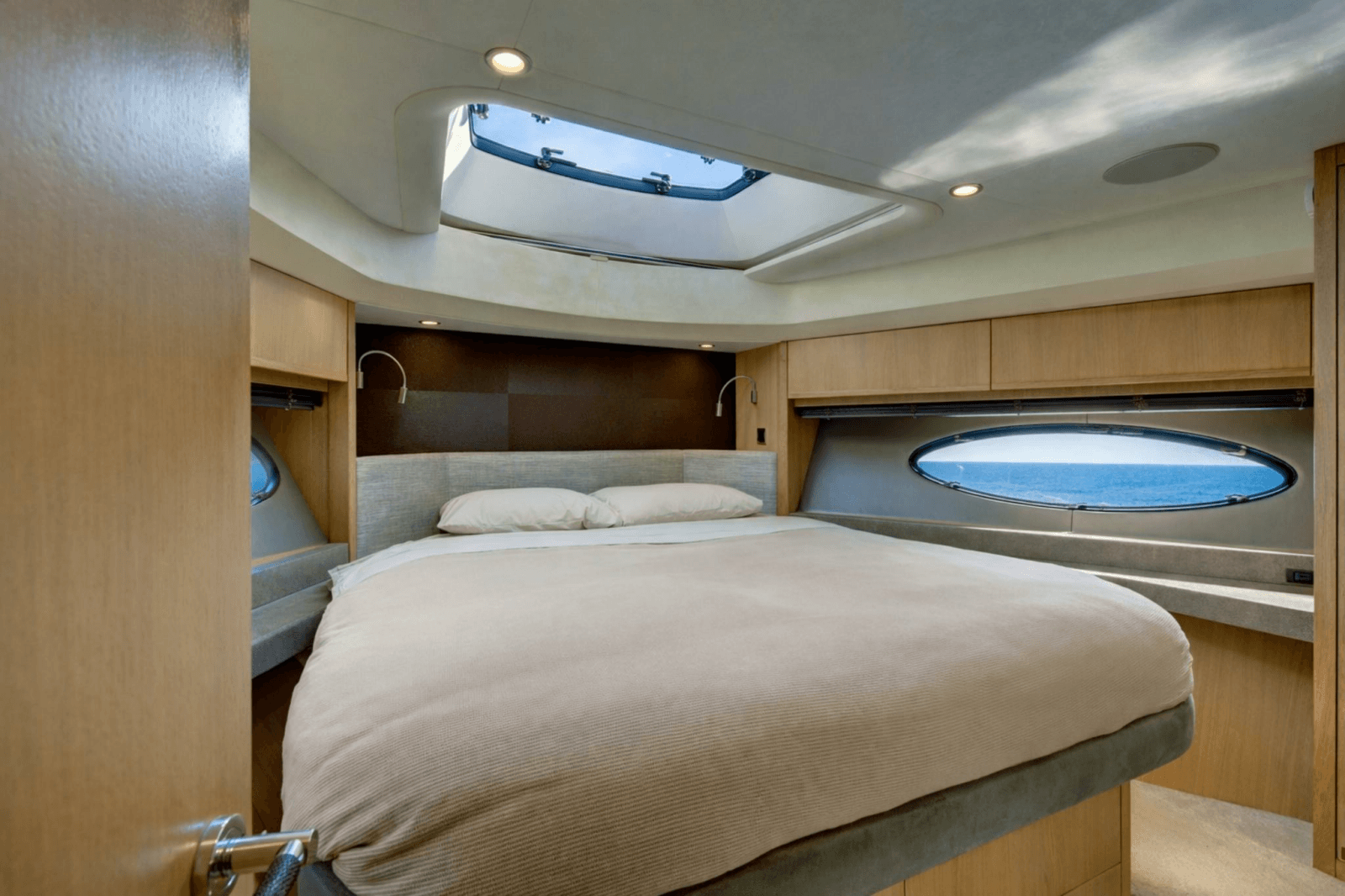 2014 Princess Yachts 