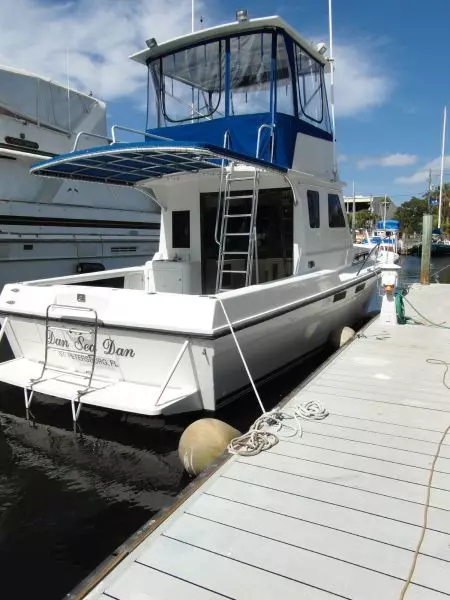 1995 Sportfish Starboard Stern