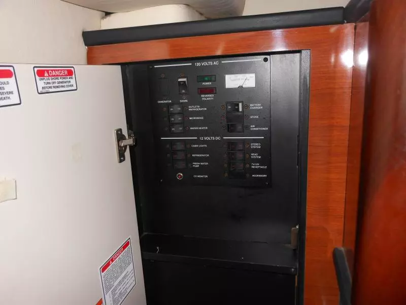 2006 Sea Ray 270 Amberjack