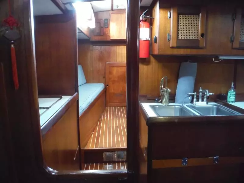 1980 Corbin 39 Aft Cockpit Cutter