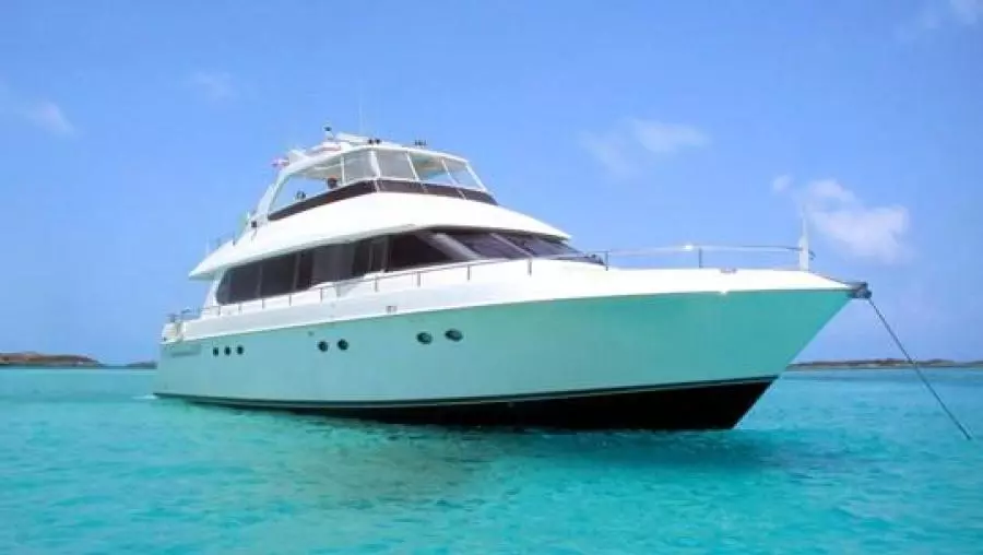 1996 Lazzara Yachts GRAND SALON