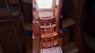 2005 Catalina 350 Interior Flythrough