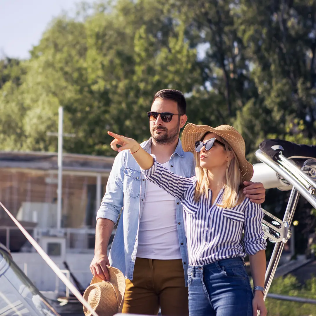 Don’t Go It Alone- Why Serious Buyers & Sellers Choose Brewer Yacht Sales